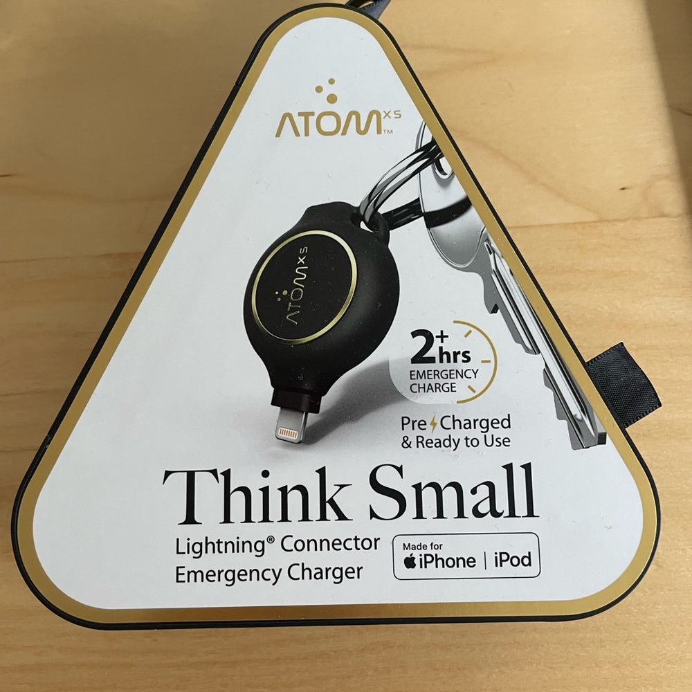 Atom 2+ hour emergency charger for iPhone an iPod